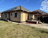 Eladó családi ház Kecskemét 104 900 000 Ft