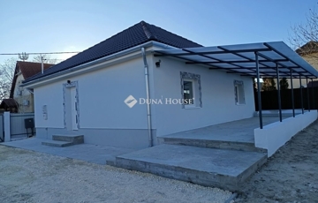 Eladó családi ház