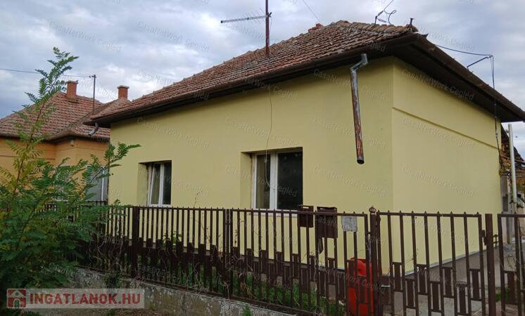 ELADÓ ABÁDSZALÓKON 110 m2 CSALÁDI HÁZ