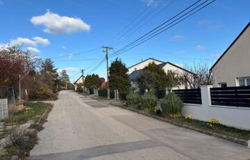 Eladó telek/földterület