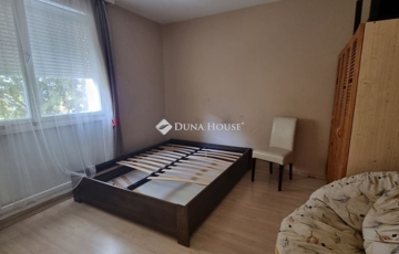 Eladó lakás