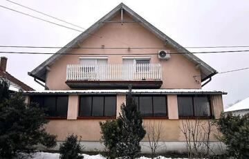 Eladó családi ház