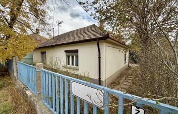 Eladó családi ház