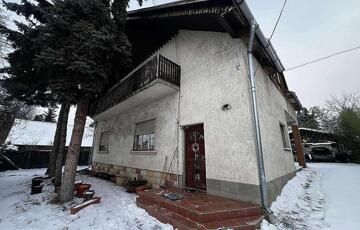 Eladó családi ház