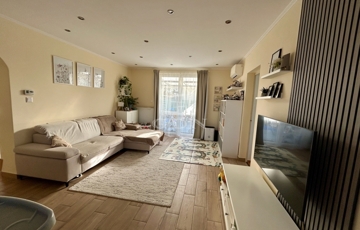 Eladó családi ház