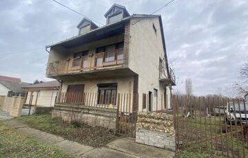 Eladó családi ház