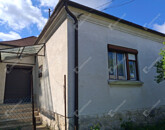 Eladó családi ház Komárom 44 900 000 Ft