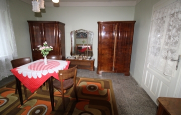 Eladó családi ház