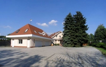 Eladó telek/földterület