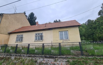 Eladó családi ház