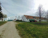 Eladó iroda/üzlethelyiség Veszprém 513 000 000 Ft