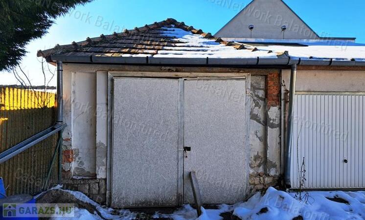 Városközpontban - eladó GARÁZS BALATONFÜREDEN                                 