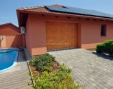 Eladó családi ház Győr 289 000 000 Ft