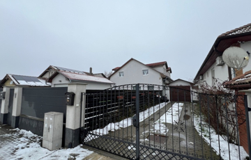 Eladó családi ház