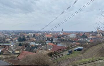 Eladó telek/földterület