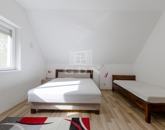 Eladó családi ház Veresegyház 131 900 000 Ft