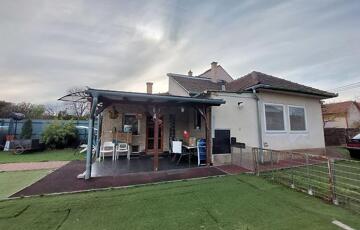 Eladó családi ház