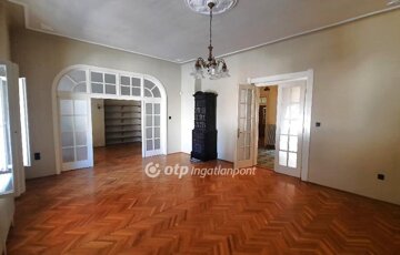 Kiadó családi ház
