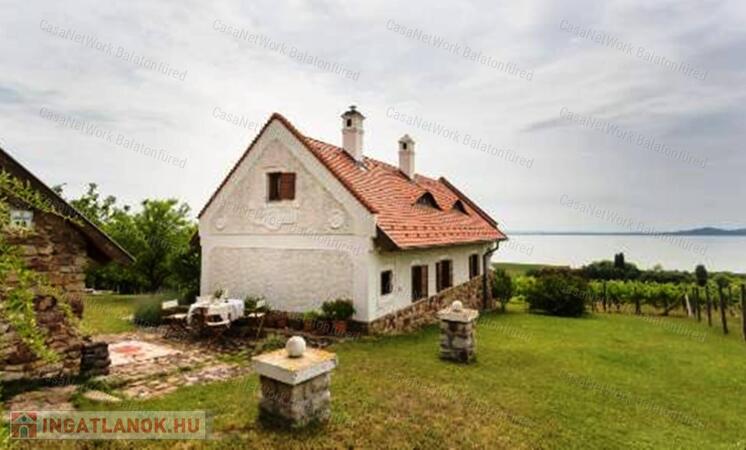 Örök panorámás beépíthető szőlő terület