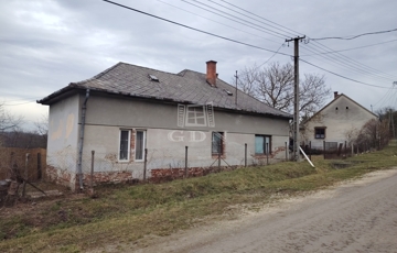 Eladó családi ház