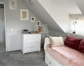 Eladó családi ház Mende 119 900 000 Ft