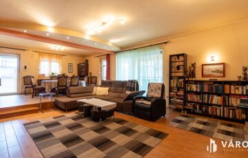 Eladó családi ház