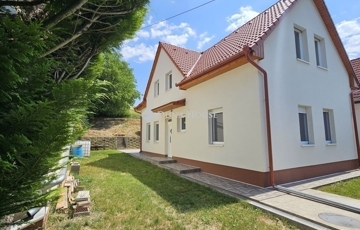 Eladó családi ház