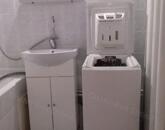 Szolnokon a Bajcsy Zs úton 2 szobás lakás kiadó!