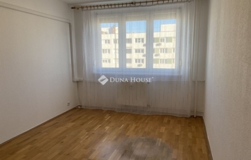 Eladó lakás