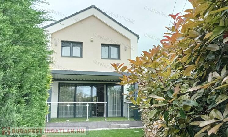 Teljes berendezéssel, új ház, azonnal költözhető!                                 