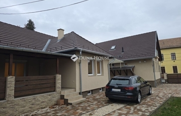 Eladó családi ház
