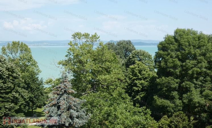 ÖRÖKPANORÁMÁS LAKÁS BALATONFÖLDVÁRON!