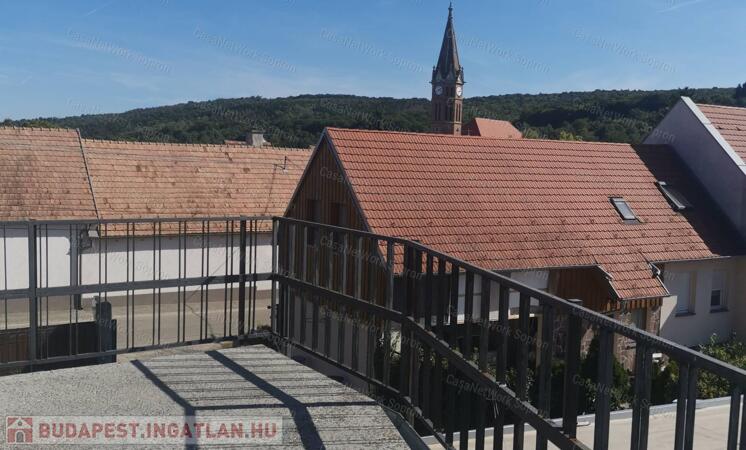 Kétgenerációs családi ház Ágfalván                                 