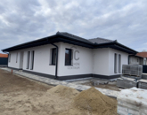 Eladó családi ház Mikepércs 99 000 000 Ft