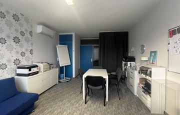 Eladó iroda/üzlethelyiség