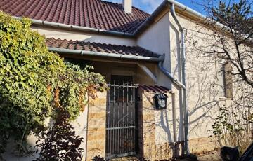 Eladó családi ház