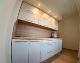 Felújított, erkélyes 2 szobás lakás eladó Cegléd központjában!