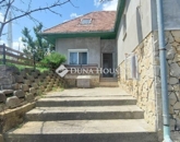 Eladó családi ház Pécs 31 900 000 Ft
