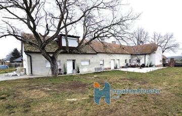 Eladó családi ház