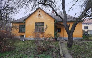 Eladó családi ház
