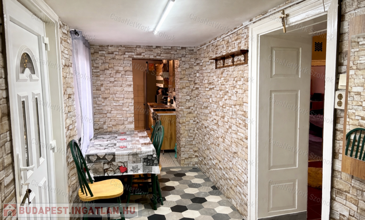 Újszászon 3 szobás családi ház eladó!                                 