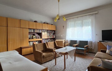 Eladó családi ház