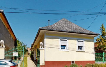 Eladó családi ház