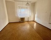 Kiadó családi ház Nyúl 170 000 Ft