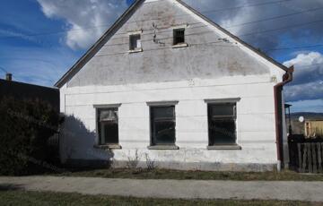 Eladó családi ház