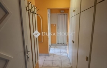 Eladó lakás