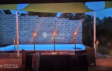 Eladó családi ház