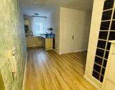 Komárom belvárosi 45 m² kertkapcsolatos lakás, 21 m²-es extrával!