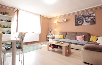 Eladó családi ház