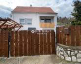 Eladó családi ház Pécs 74 900 000 Ft